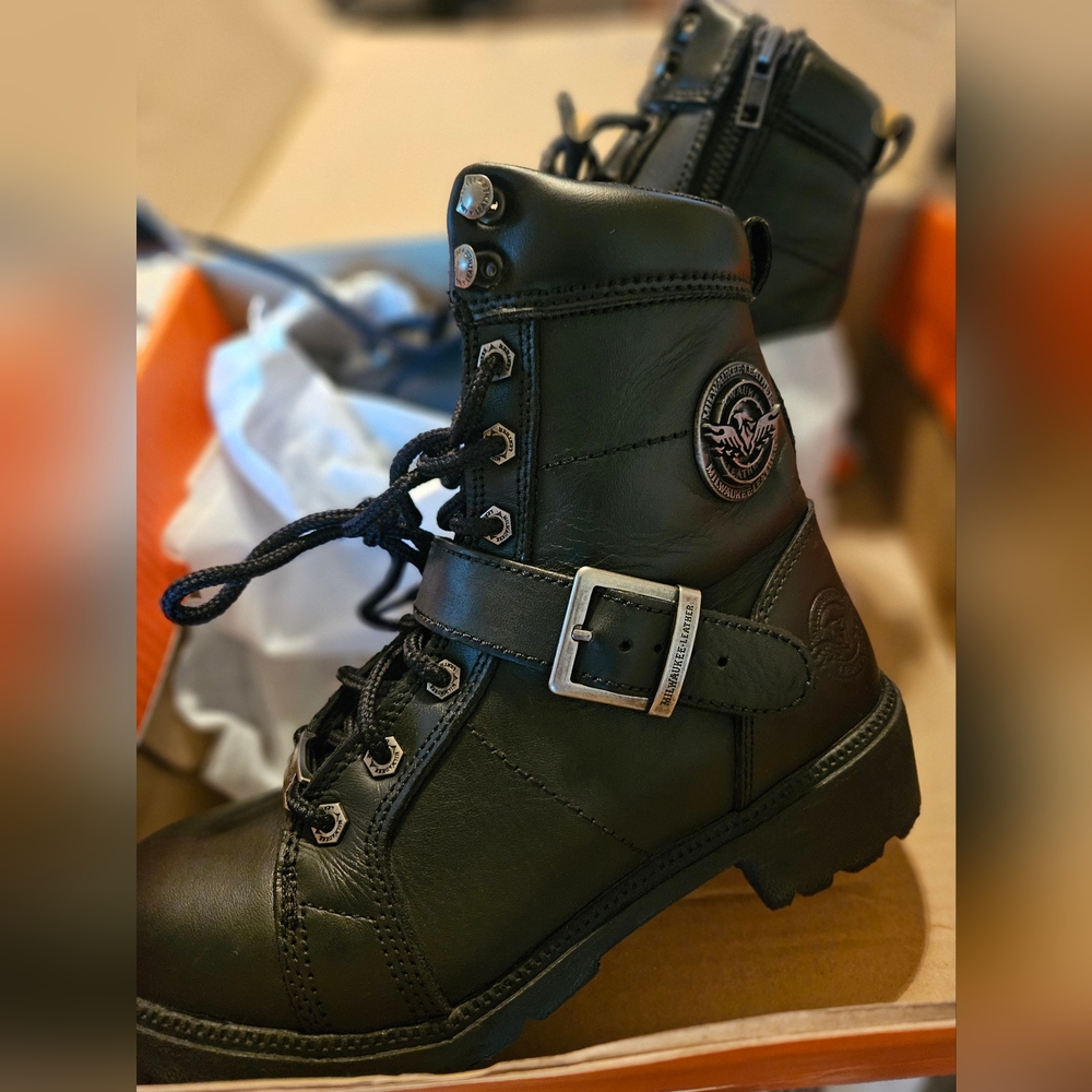 Milwakee Leather Motorcycle Riding Boots NEW! - Picture 5 of 6